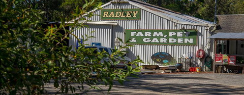 Radley’s Pet & Aquarium - Vets Adelaide 5